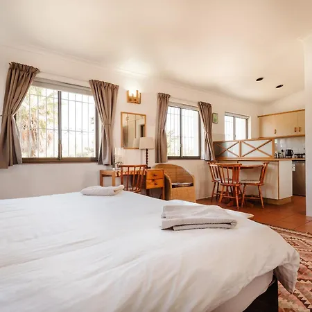 Vlei Cove Guesthouse Cape Town Exterior photo