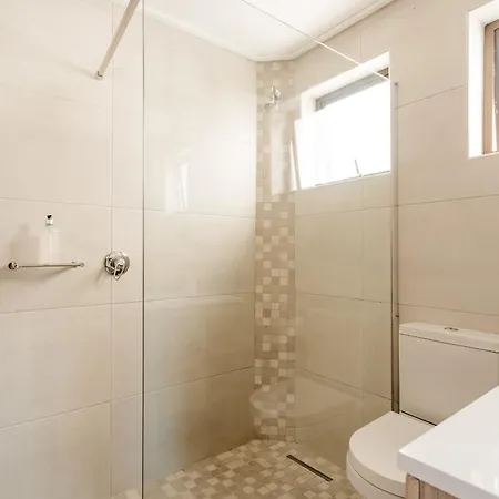 Vlei Cove Guesthouse Cape Town Exterior photo