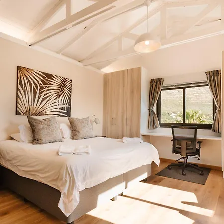 Vlei Cove Guesthouse Cape Town Exterior photo