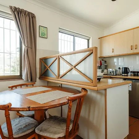 Vlei Cove Guesthouse Cape Town Exterior photo