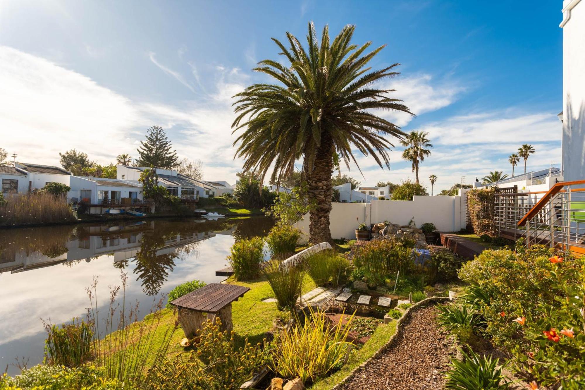 Apartment Vlei Cove Cape Town